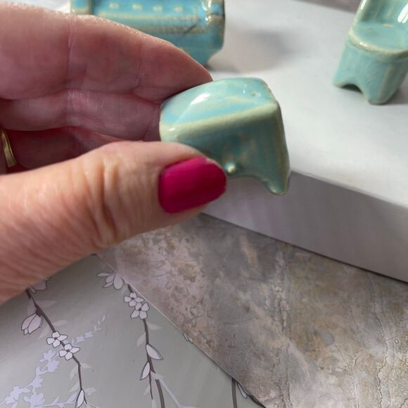 3 piece VTG Ceramic doll hose furniture..issues - Picture 11 of 14